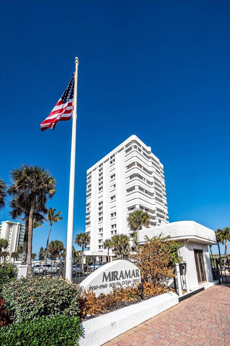 MIRAMAR ROYALE - Residential