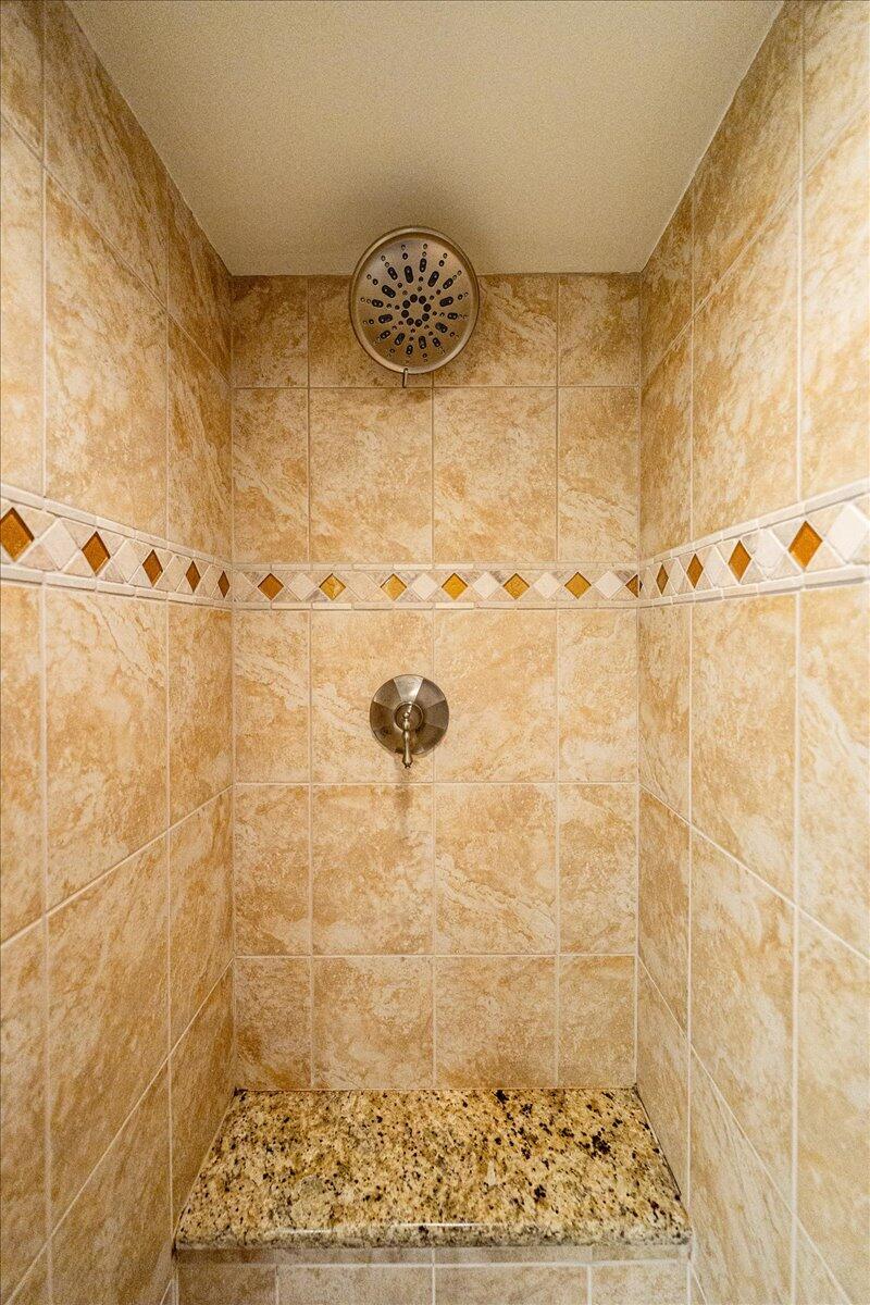 MIRAMAR ROYALE - Residential