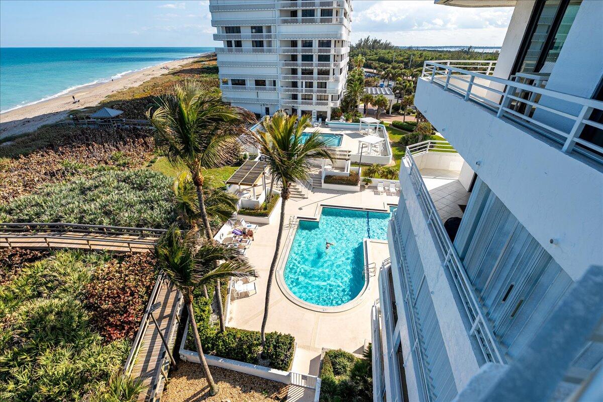 MIRAMAR ROYALE - Residential