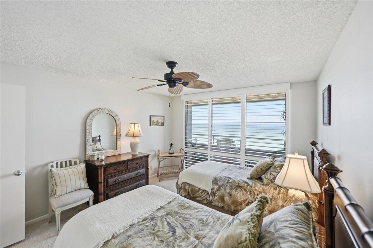 MIRAMAR ROYALE - Residential