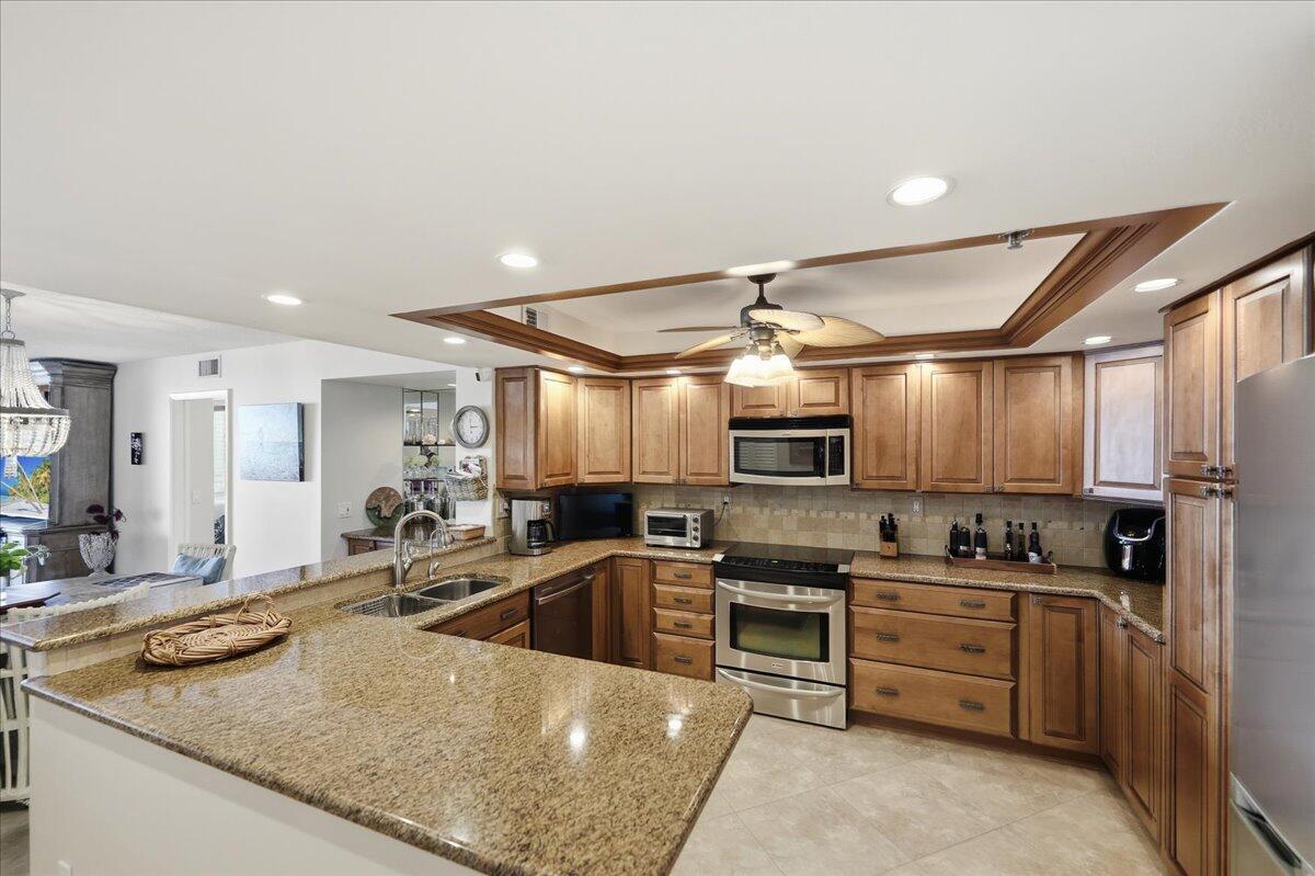 MIRAMAR ROYALE - Residential