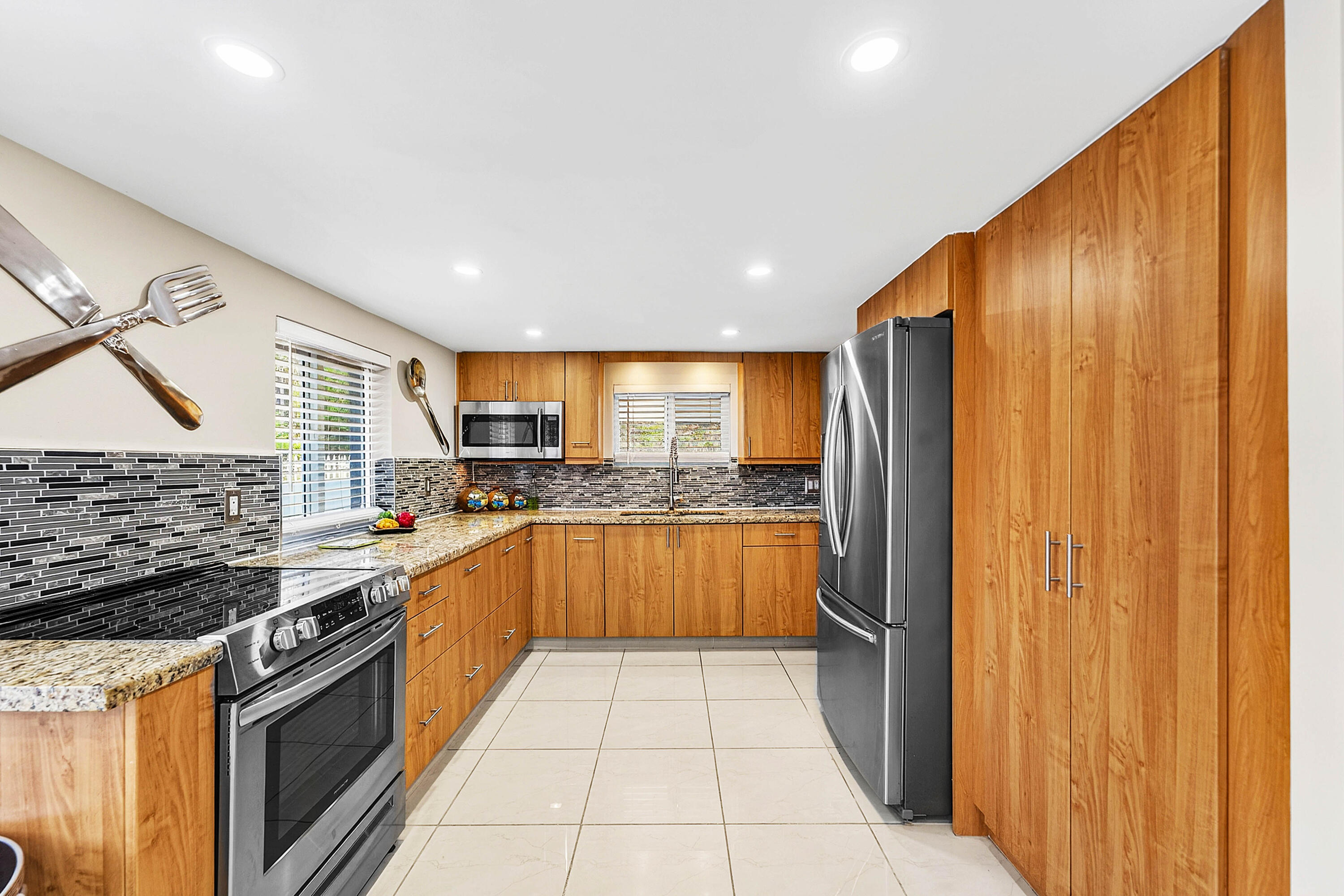 ALHAMBRA HEIGHTS - Residential