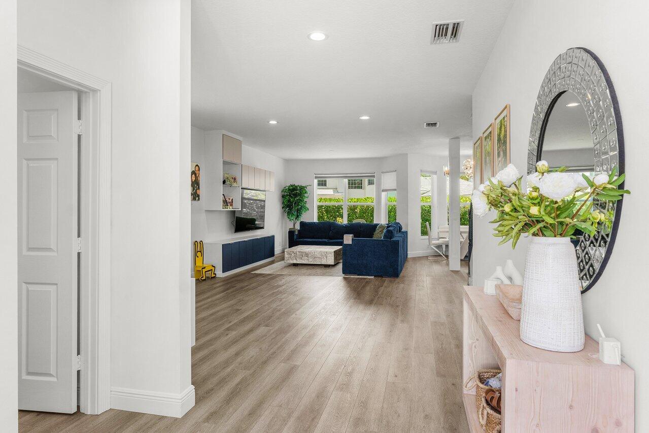 5850 NW 42nd Terrace