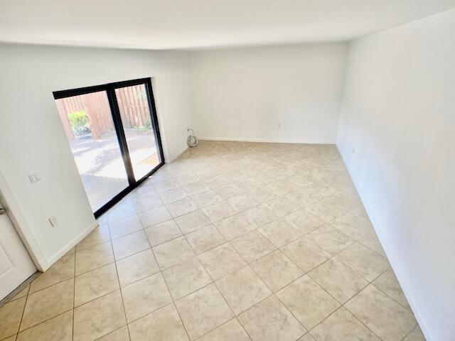 TEQUESTA HILLS - Residential