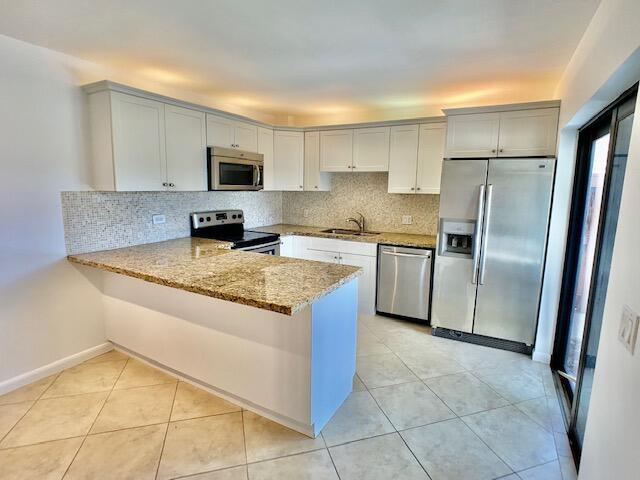 TEQUESTA HILLS - Residential