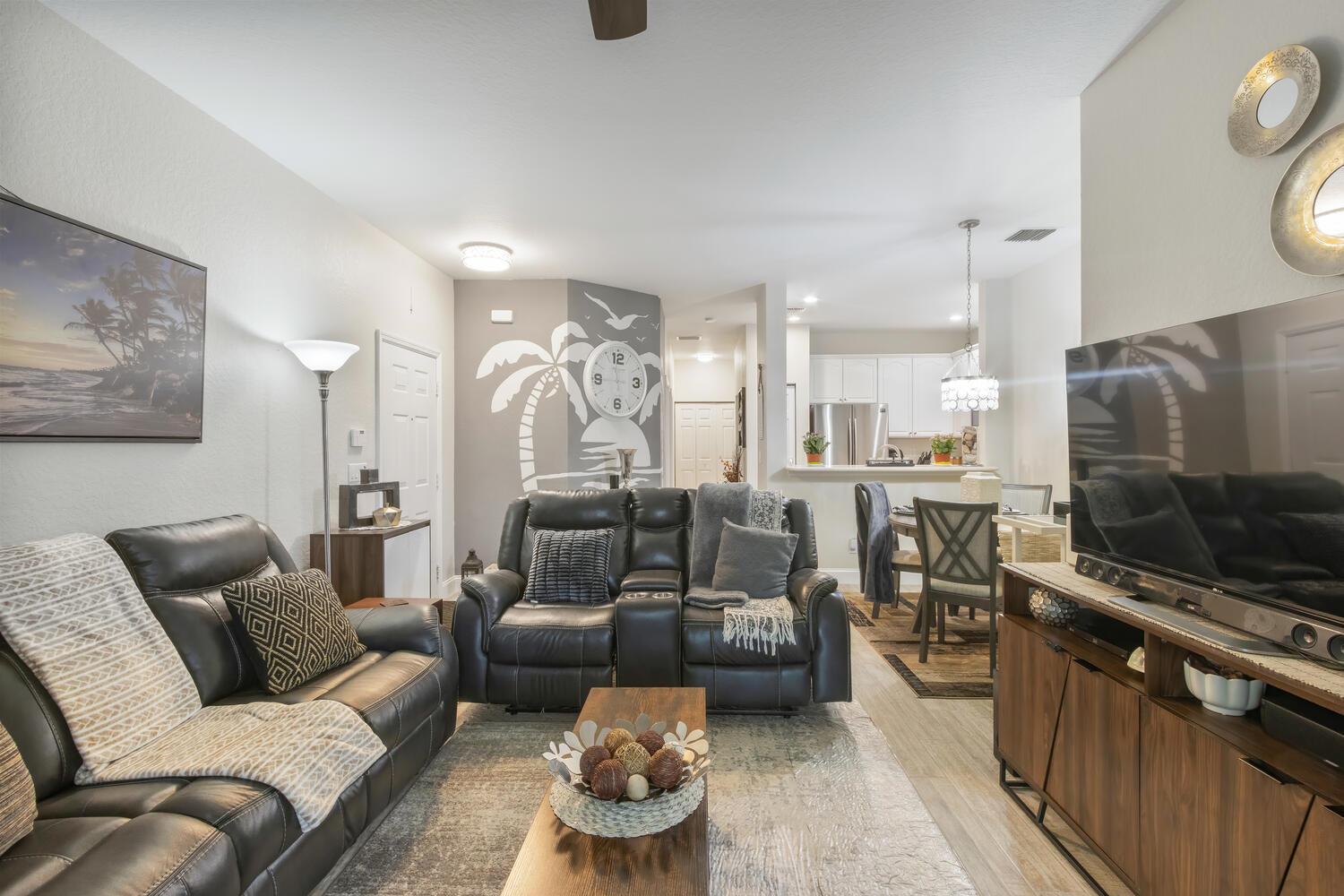 3043 Grandiflora Drive