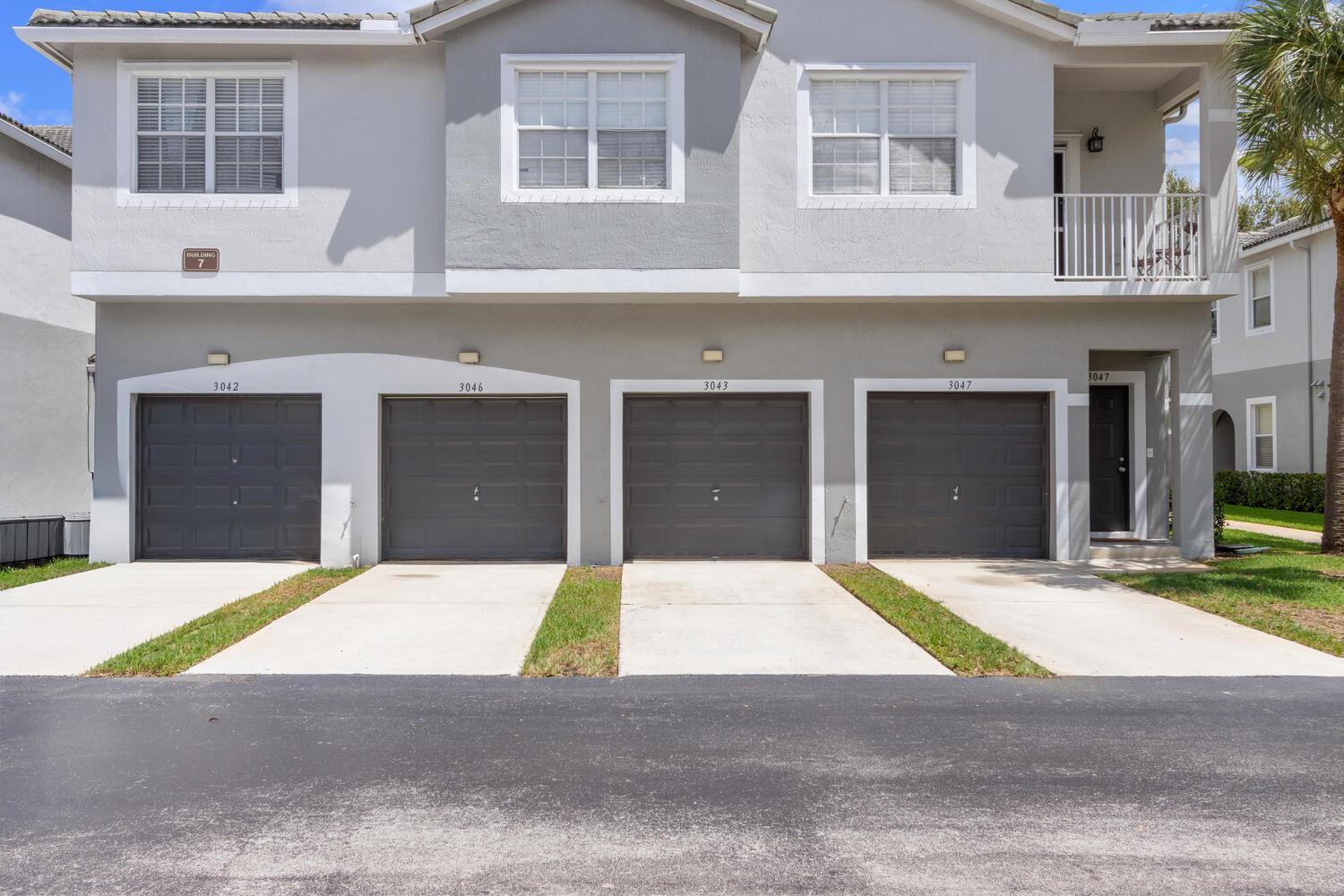 3043 Grandiflora Drive