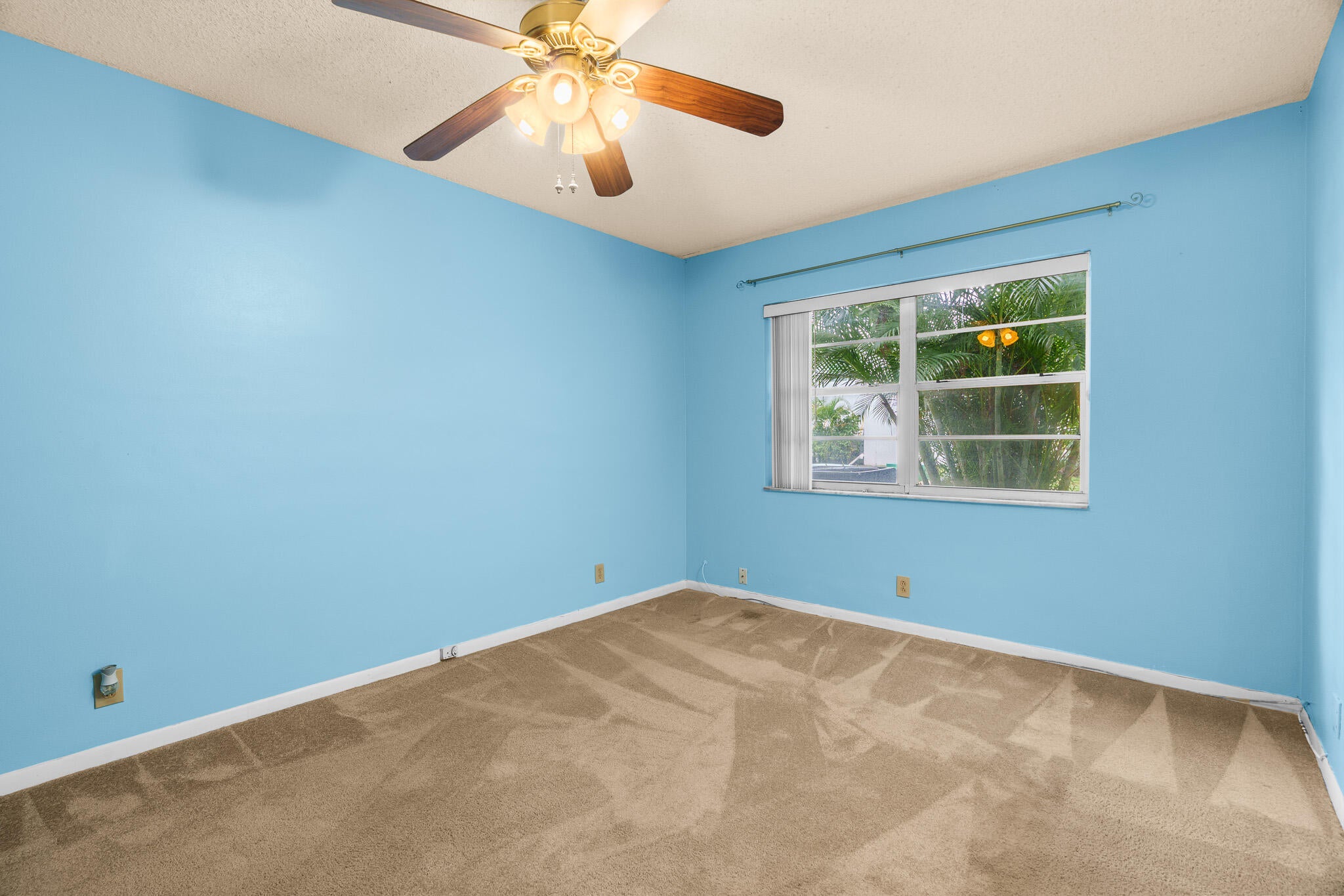 2525 W GOLF Boulevard 119