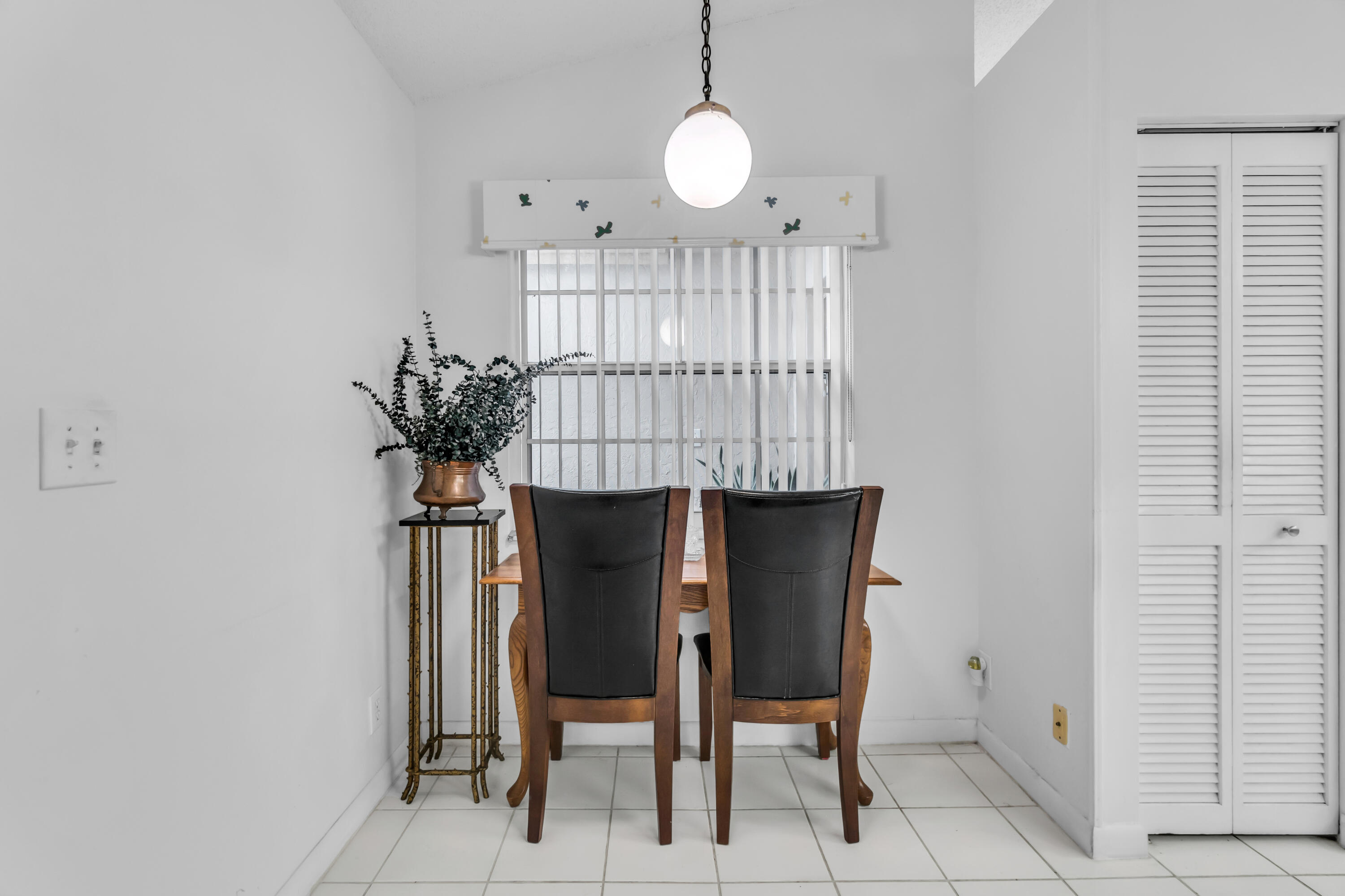 EMERALD POINTE - Residential