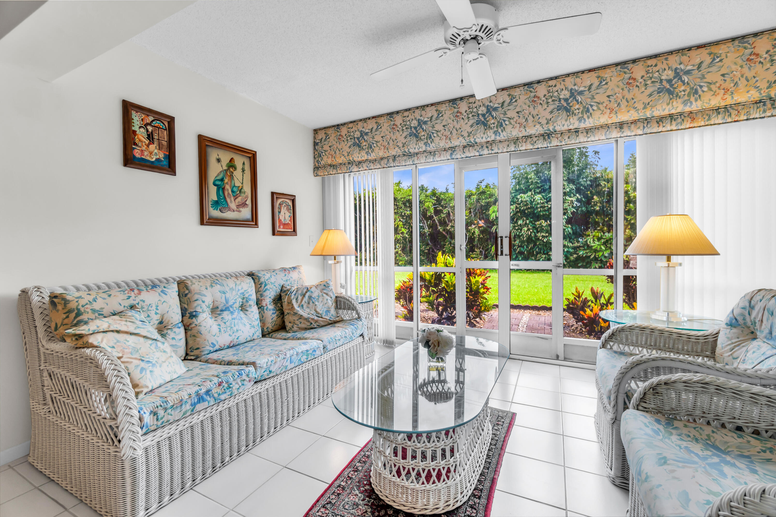 EMERALD POINTE - Residential