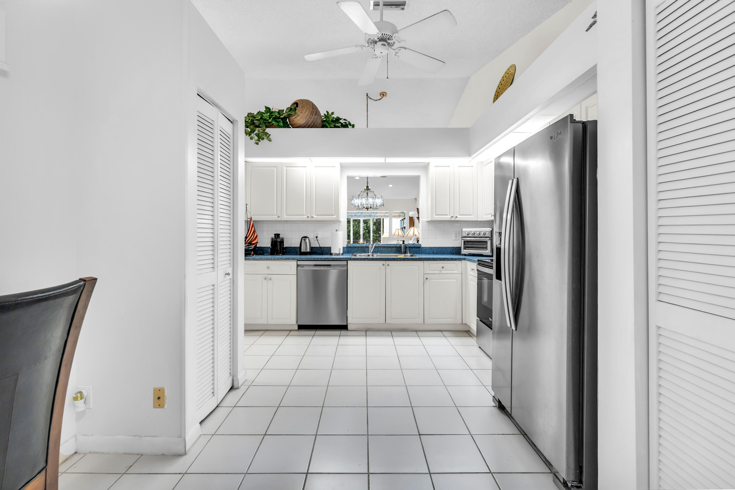 EMERALD POINTE - Residential