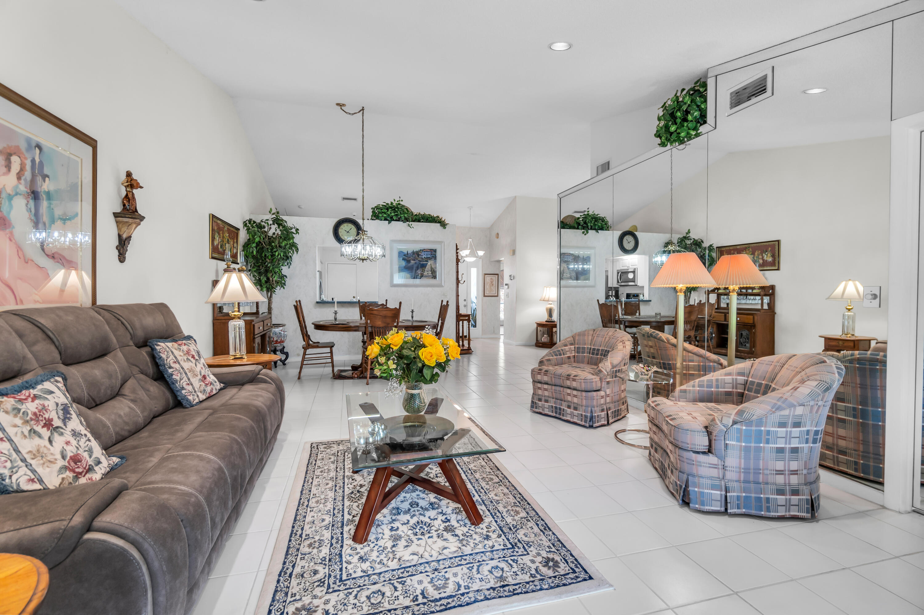 EMERALD POINTE - Residential