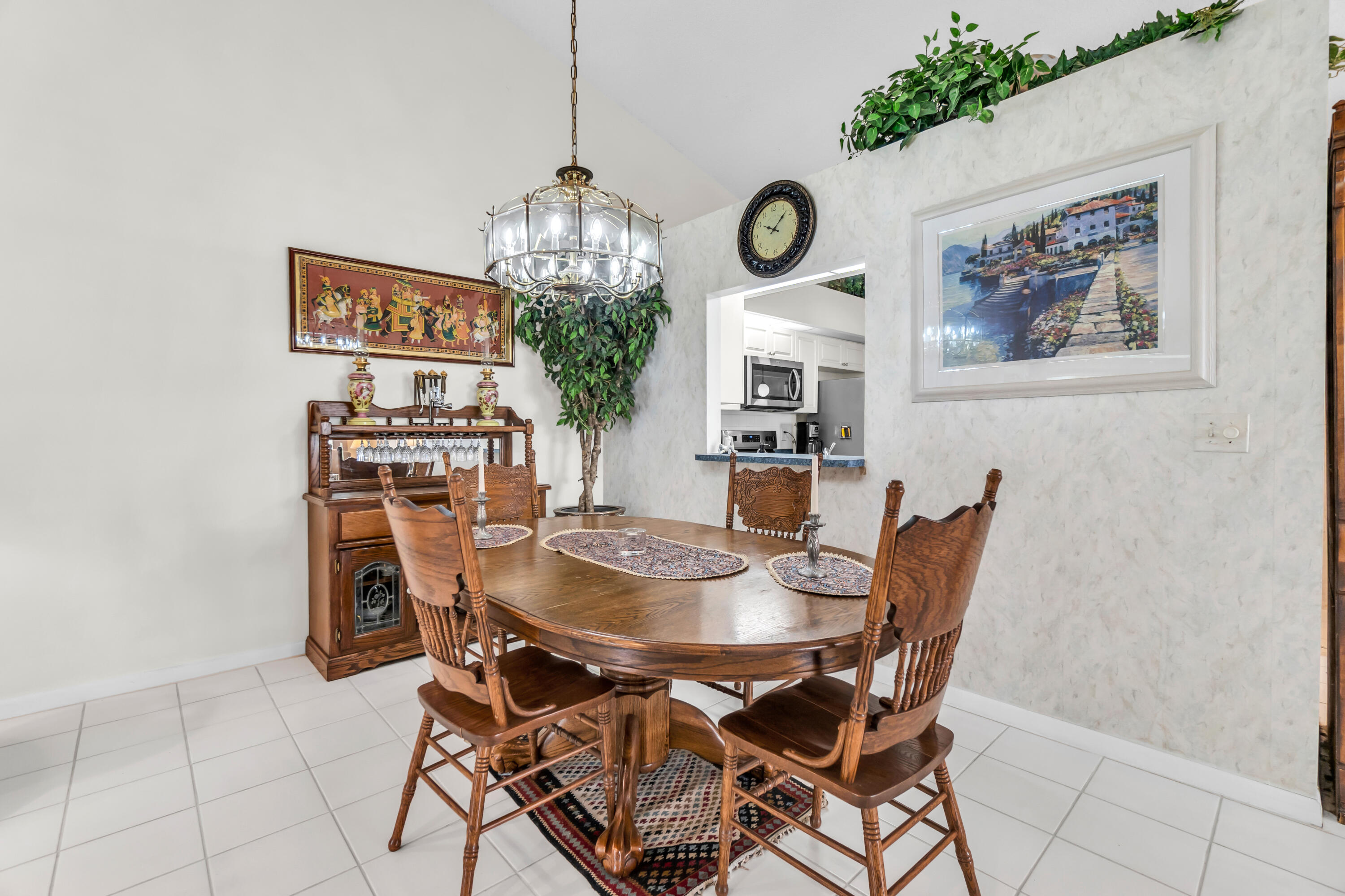 EMERALD POINTE - Residential