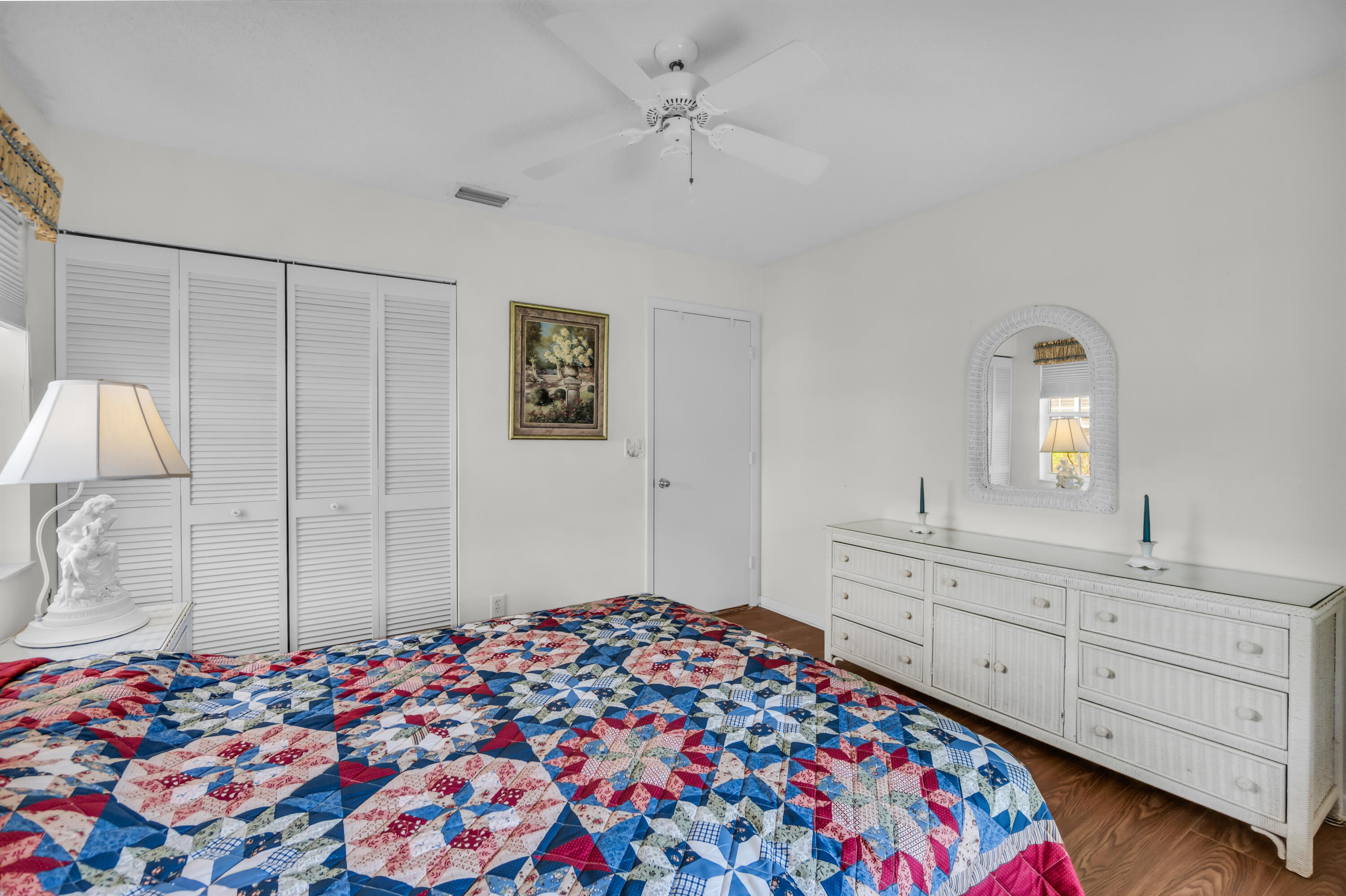 EMERALD POINTE - Residential