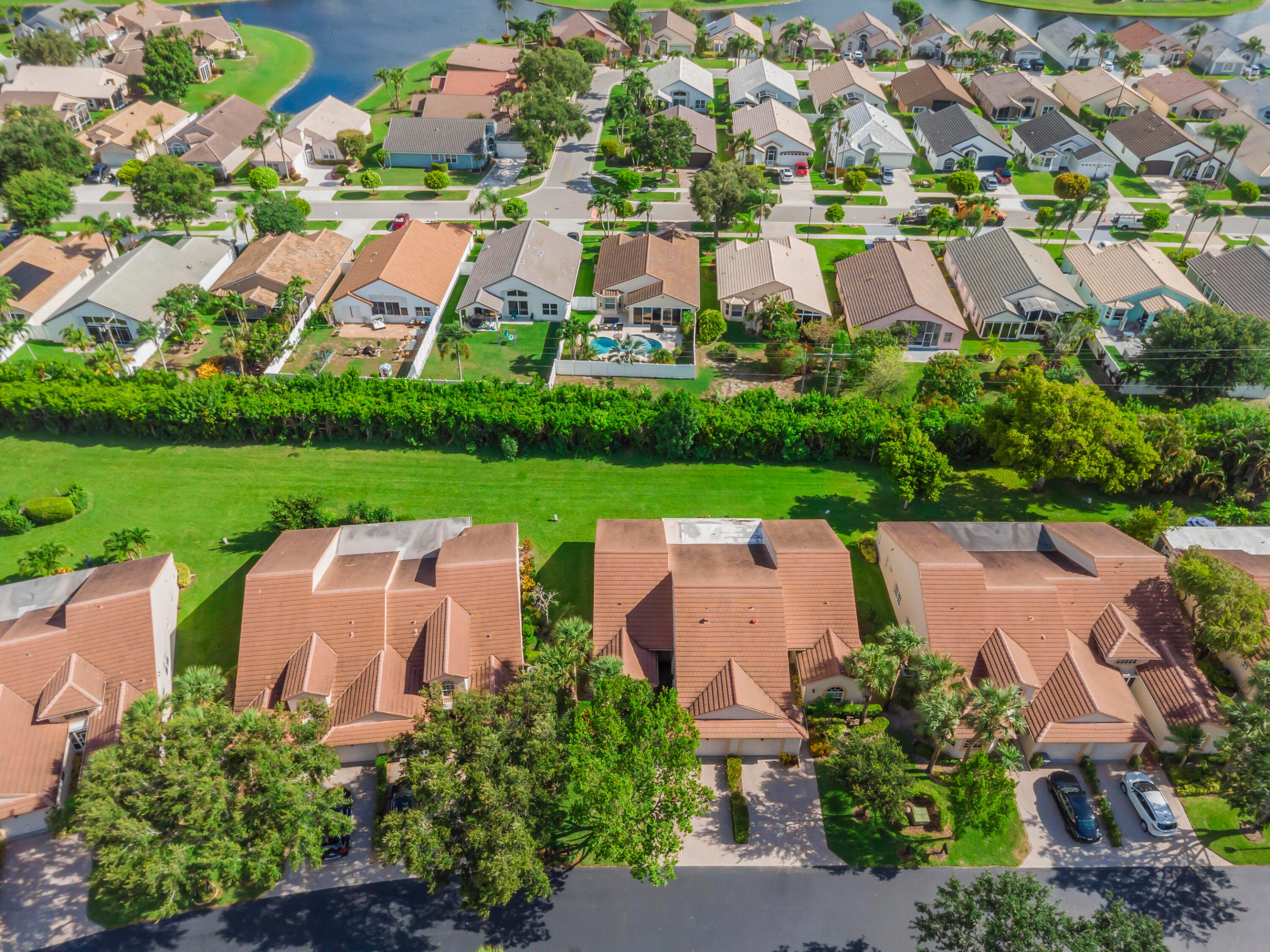 EMERALD POINTE - Residential