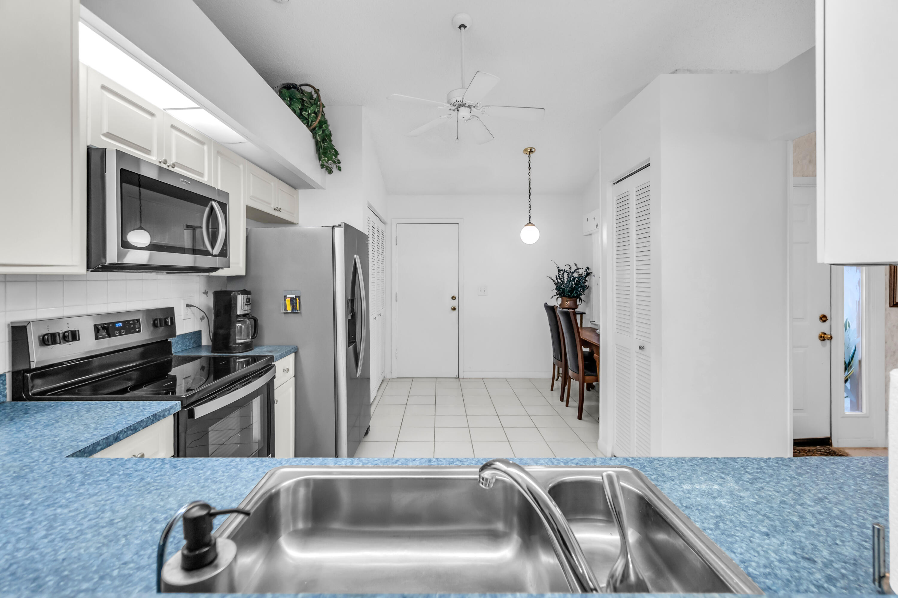 EMERALD POINTE - Residential