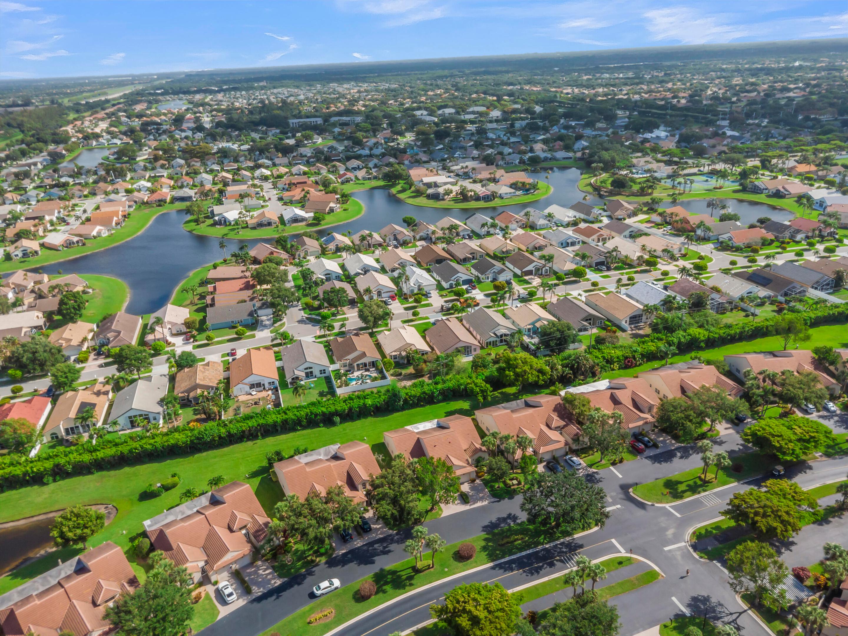 EMERALD POINTE - Residential