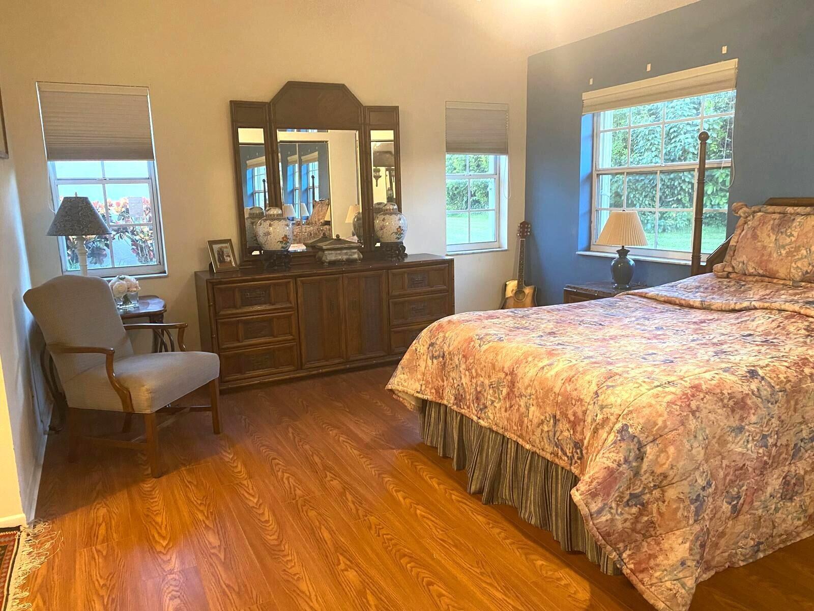 EMERALD POINTE - Residential