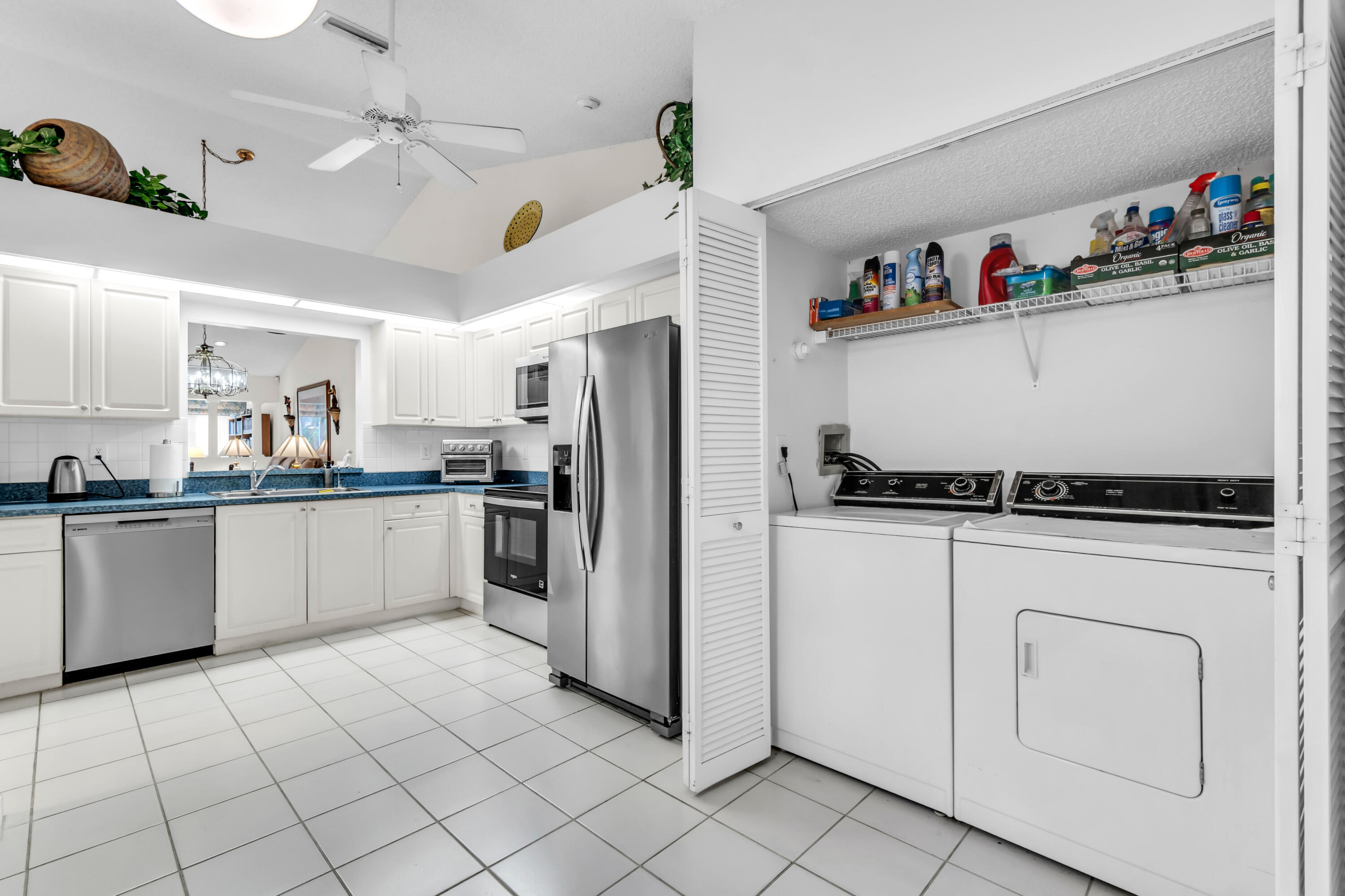 EMERALD POINTE - Residential