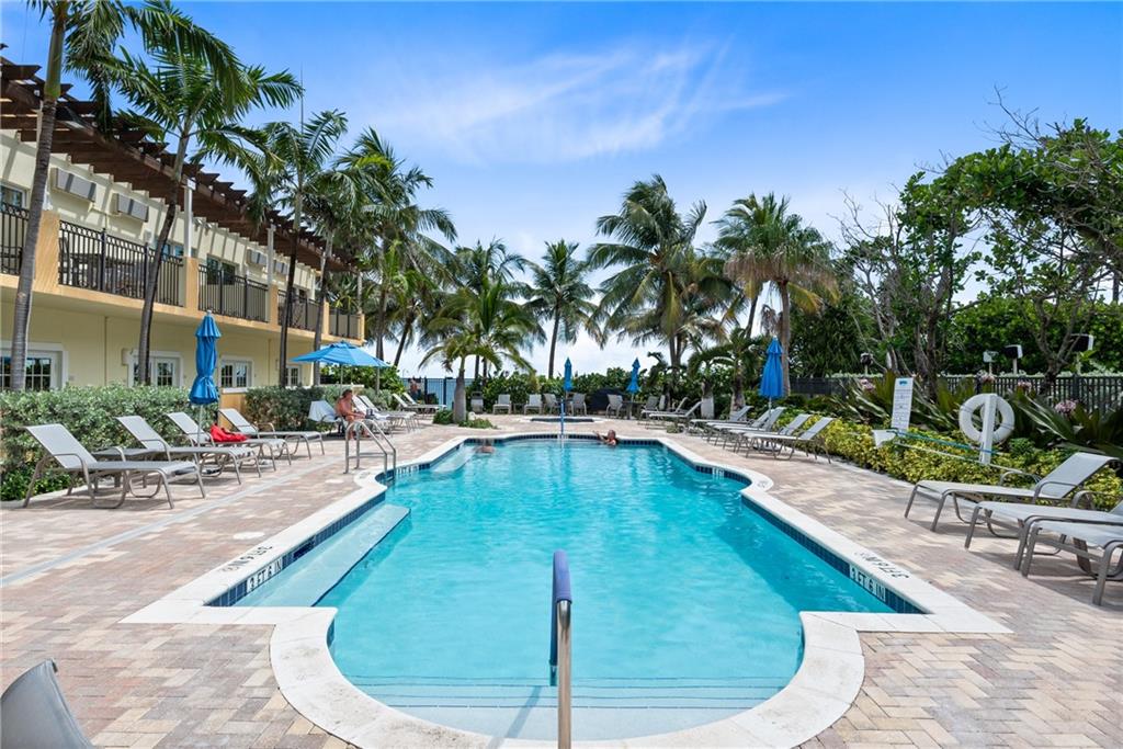 Vue Condo - Residential