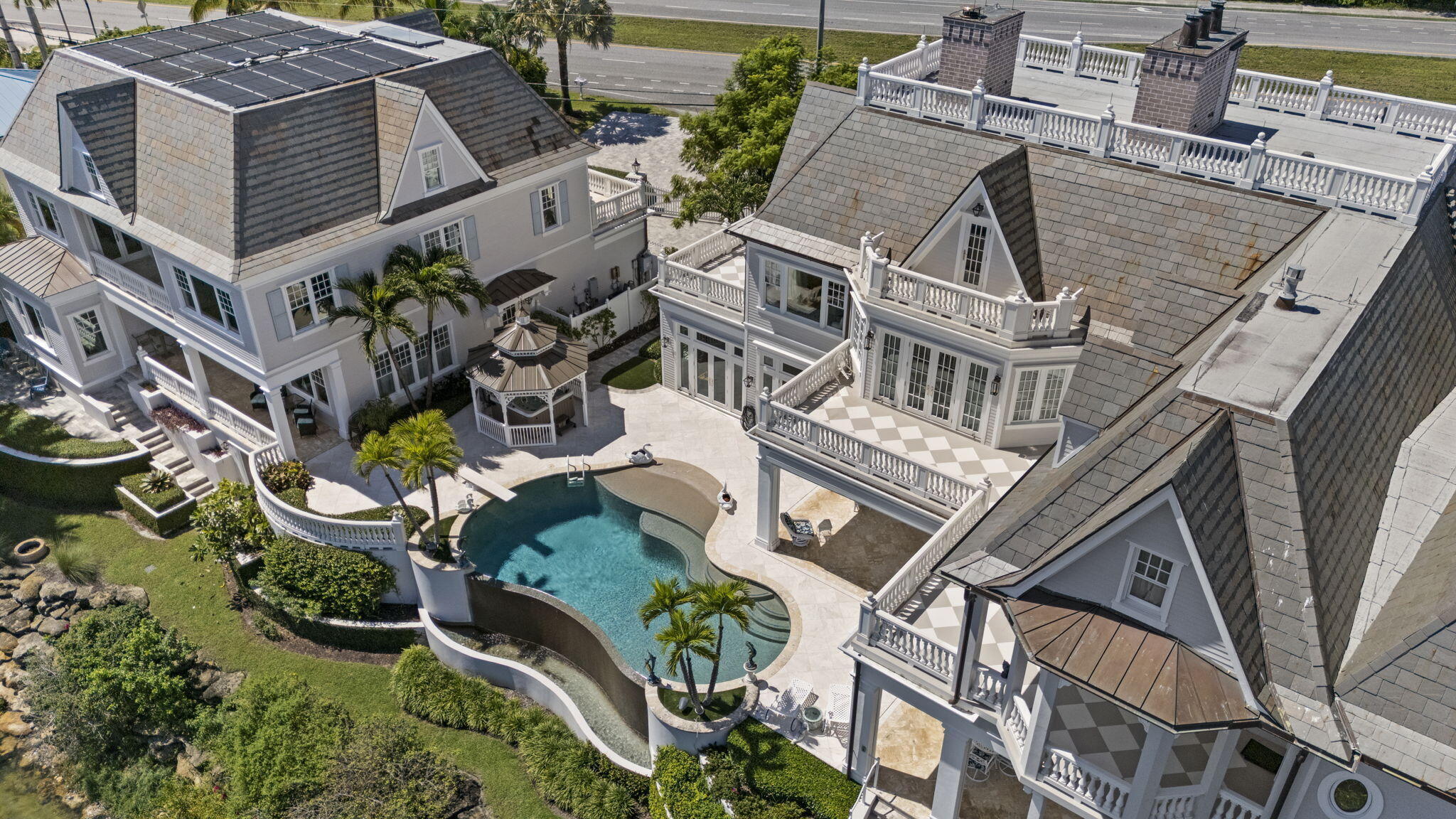 Sandy Depths - Residential