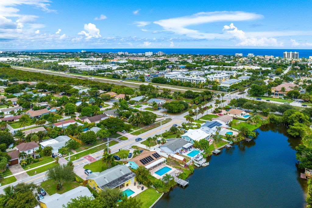 Photo of 3133 Albatross Road, Delray Beach, FL 33444 (MLS # R11009472)