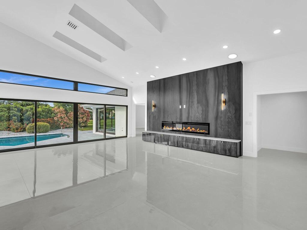 ENCANTADA AT BOCA POINTE - Residential