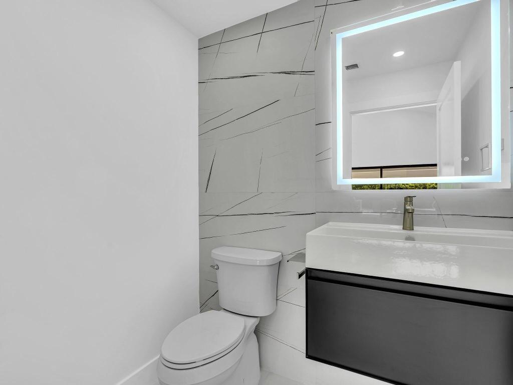 ENCANTADA AT BOCA POINTE - Residential