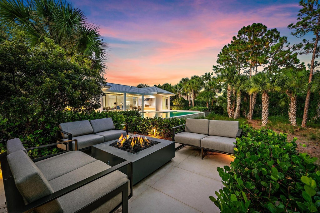Photo of 13421 Sabal Chase, Palm Beach Gardens, FL 33418 (MLS # B26073483)