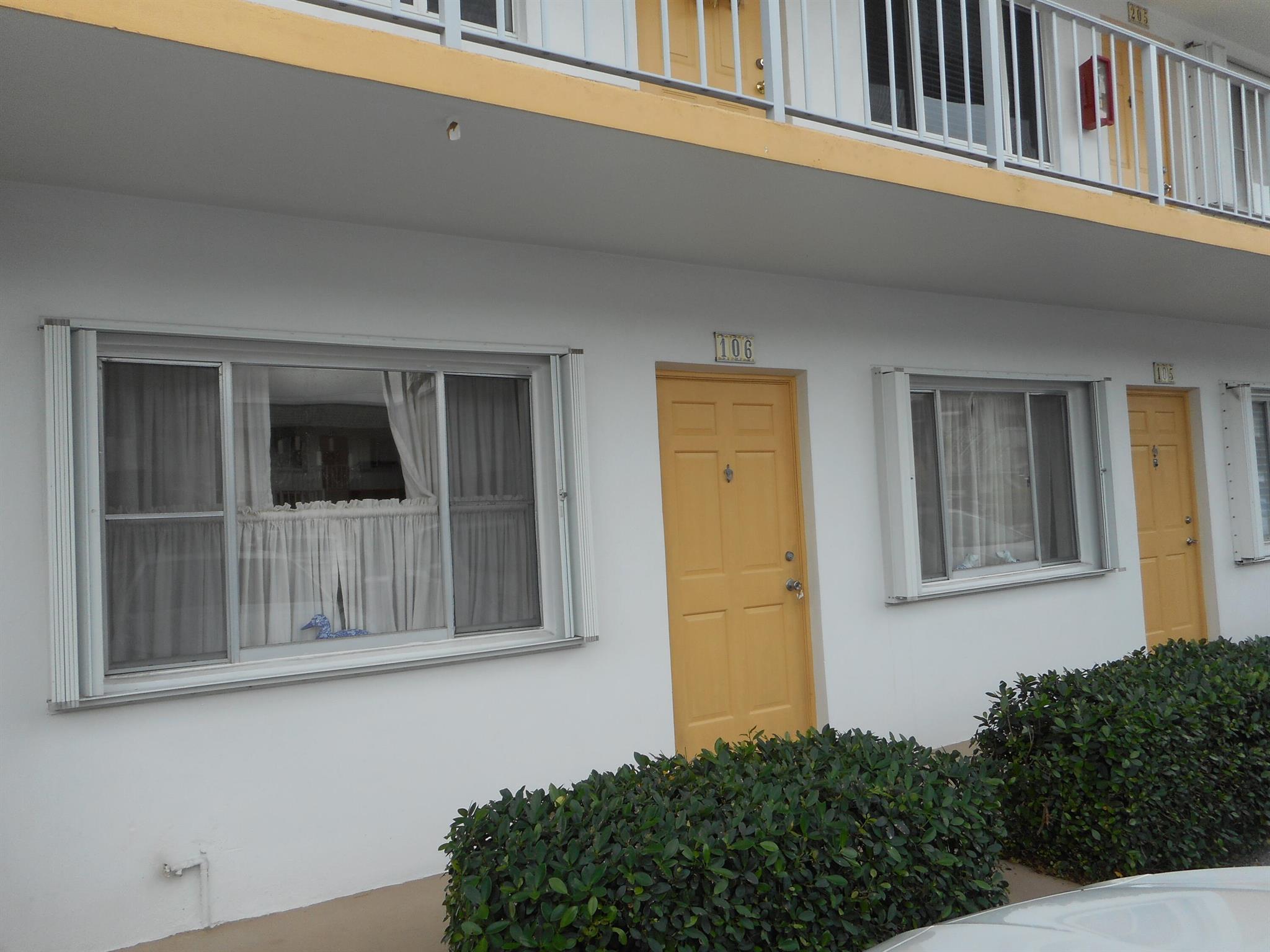 Active 55+, very well maintained community on Lake Osborne with walking trail along lake - only 3.6 miles to thebeach. Fully furnished unit. with lots of storage. Parking space at front door. Add W/D and/or DW with conndo permission. Each building has laundry facilities. Pets: only certified service animals. No rent for 2 years then not less than 6 mo./not more than 12 mo. Good kitchen cabinet storage. Communitity amenities include auditorium for shows/movies, arts/crafts room, woodworking shop, billiards, ping pong, shuffleboard, pickle ball, heated swimming pool, grill/picnic area, restrooms, mens/women's exercise rooms, showers, saunas, kitchen, and library; frequent organized ativities. Basic cable and internet included.