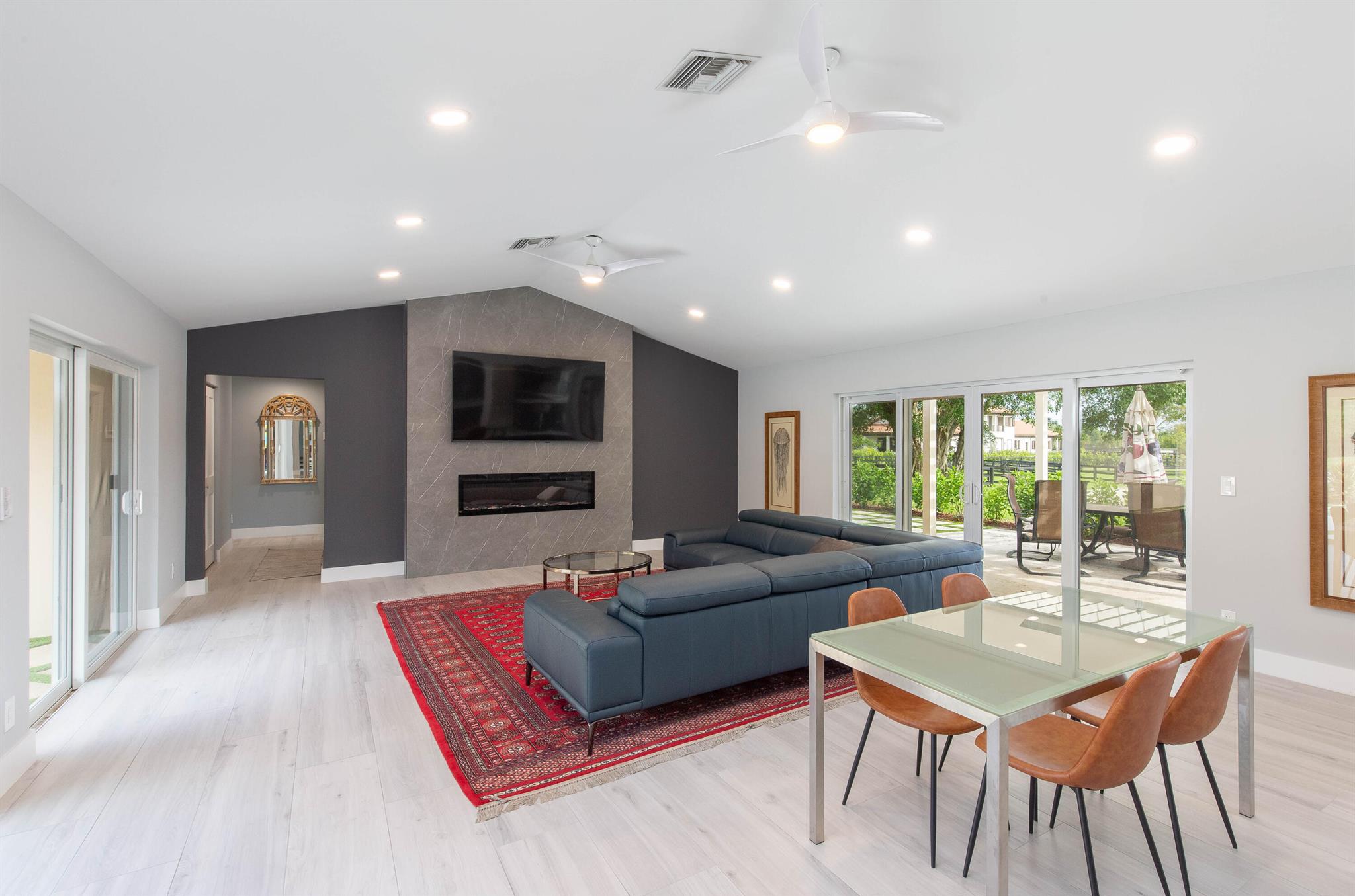 PADDOCK PARK 2 OF WELLING - Residential