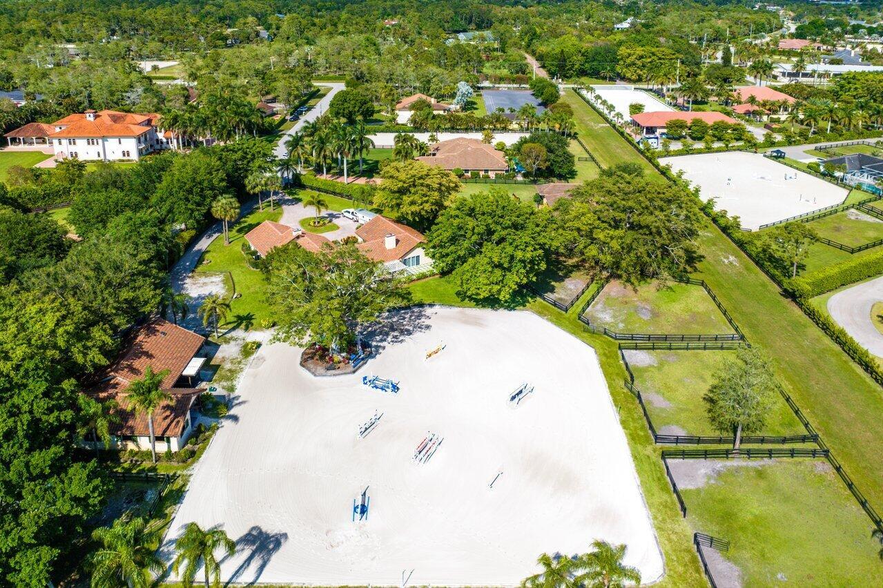 PADDOCK PARK 2 OF WELLING - Residential