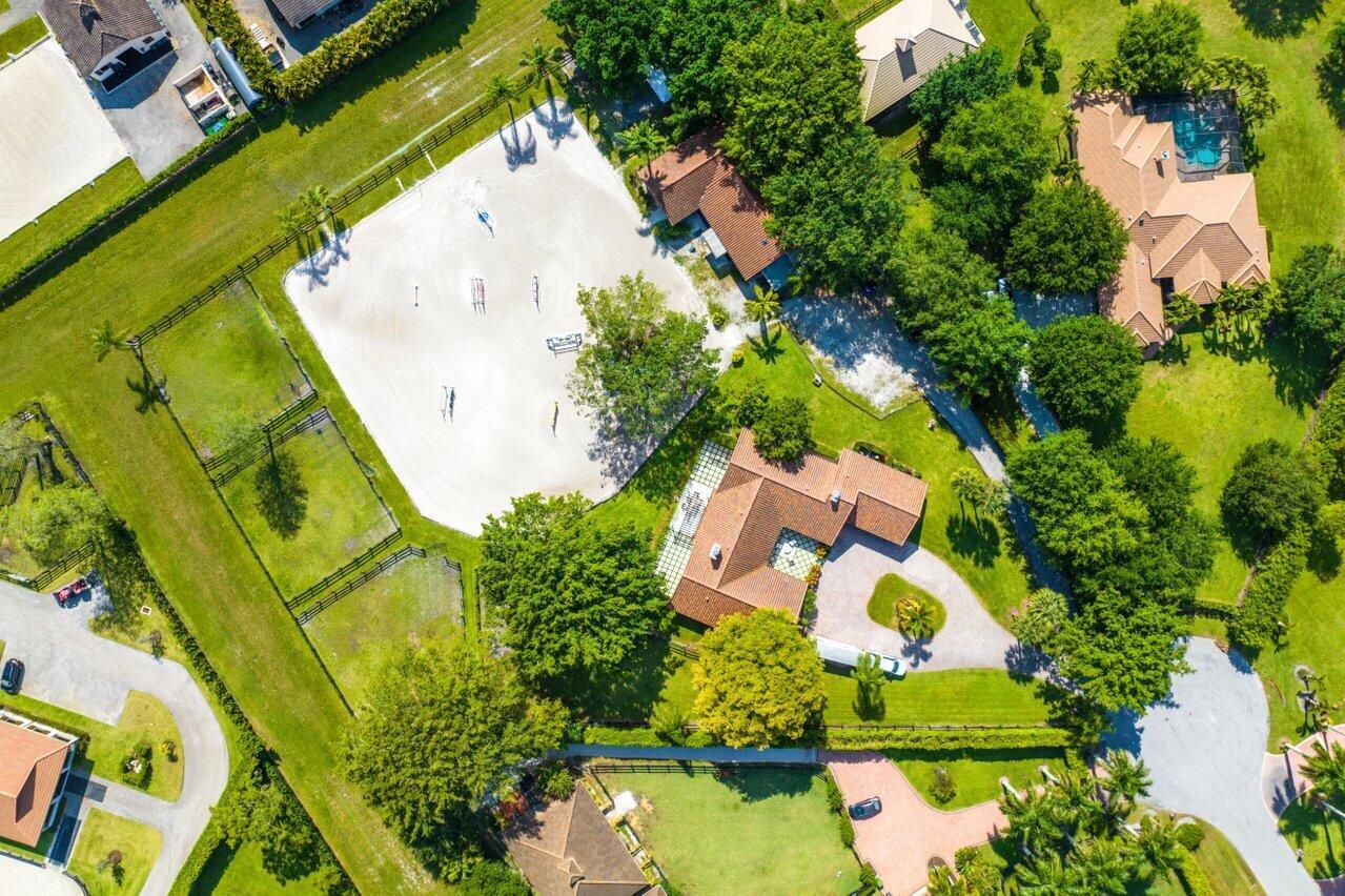 PADDOCK PARK 2 OF WELLING - Residential