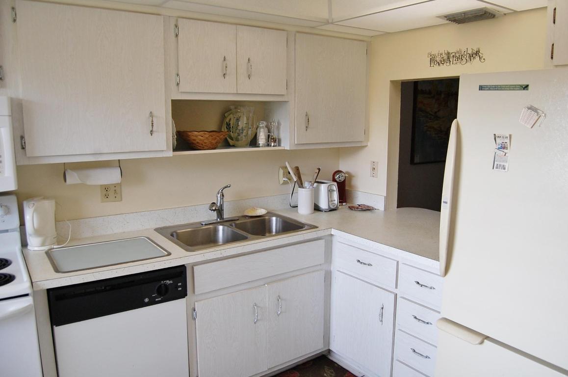 The Colonnades - Residential Lease