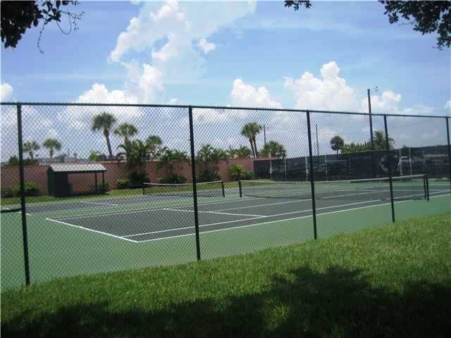 The Colonnades - Residential Lease