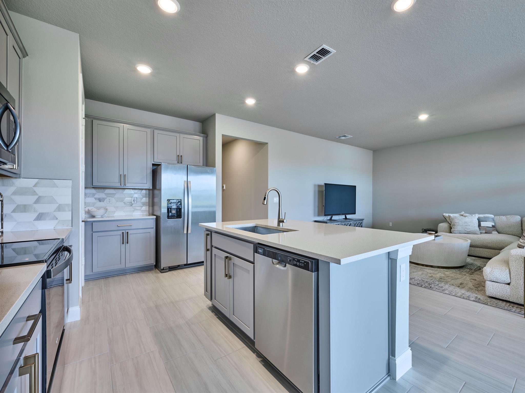 AZALEA - Residential Lease