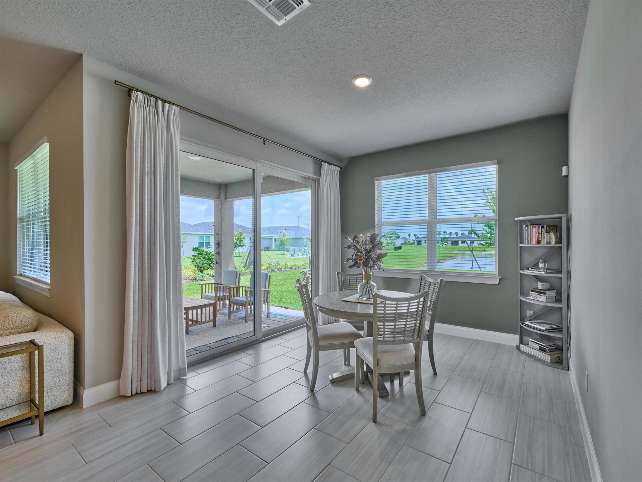 AZALEA - Residential Lease