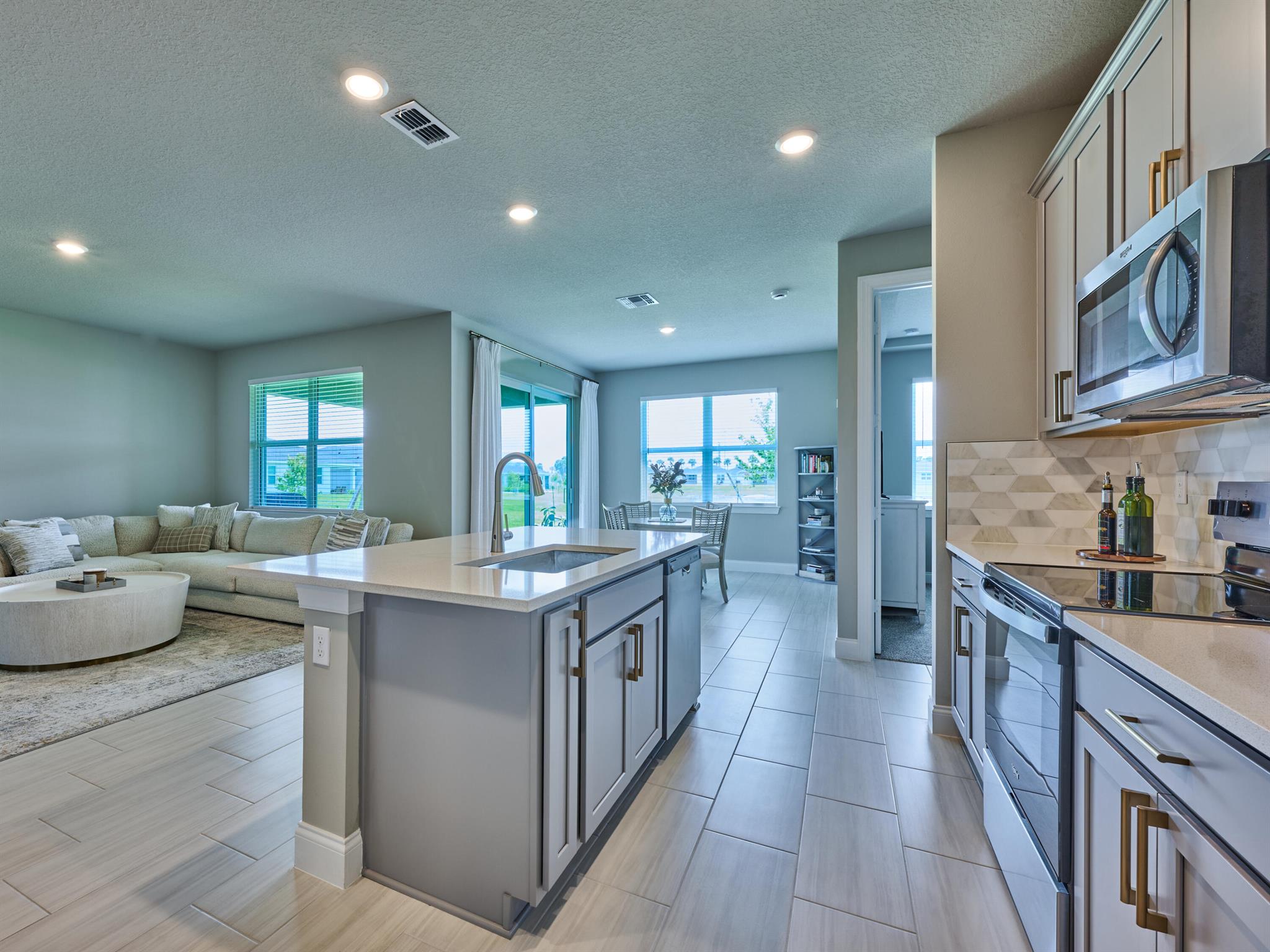 AZALEA - Residential Lease