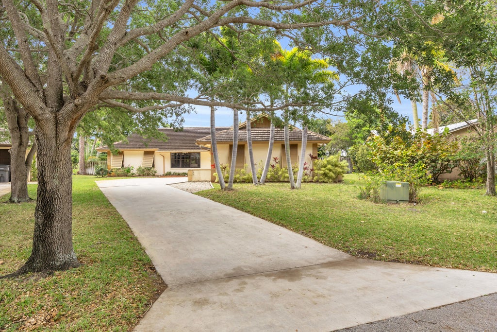 Photo of 4368 Colette Drive, Jupiter, FL 33469 (MLS # R11076582)
