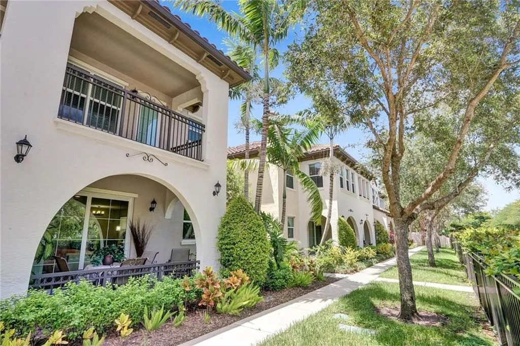 2933 Cascada Isles Way Unit 2933  