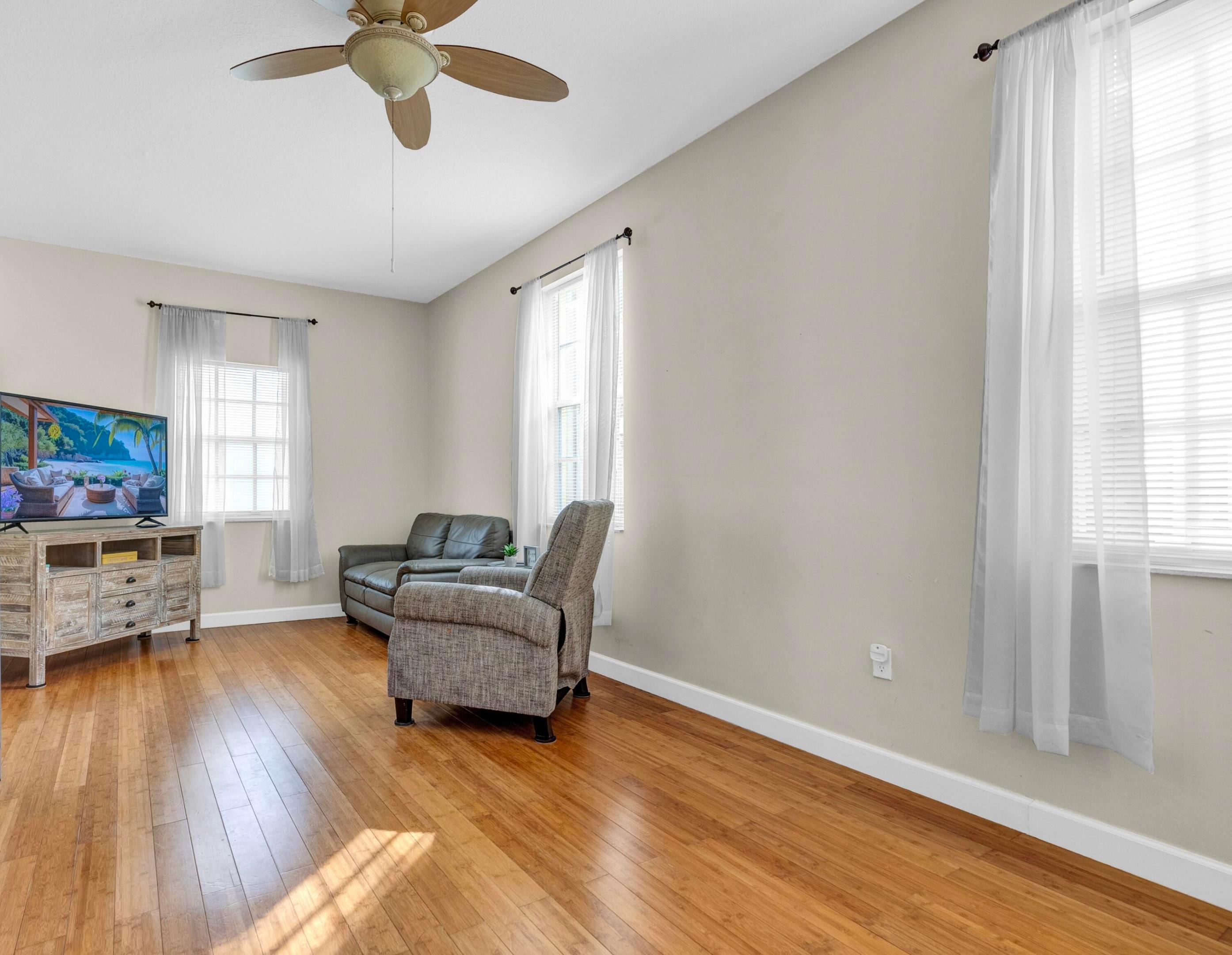 OLYMPIA 2 - Residential