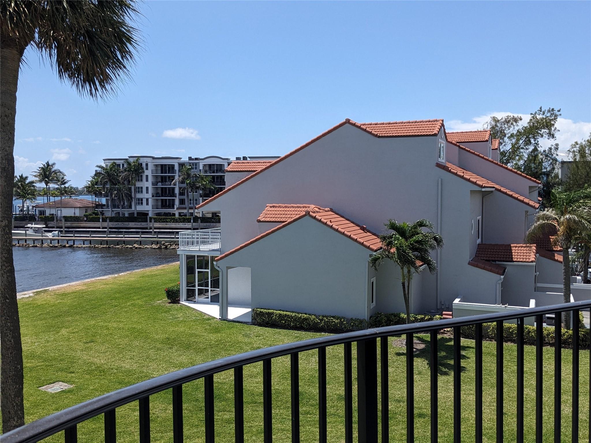 Lakeshore Colony 1 Condo - Residential
