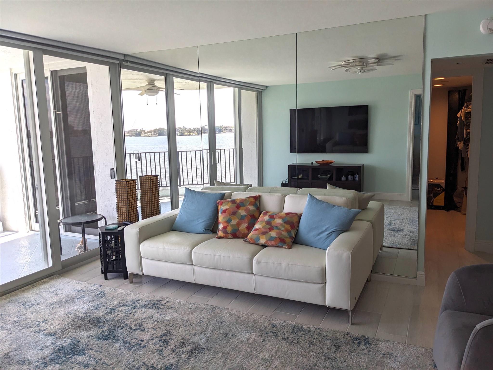 Lakeshore Colony 1 Condo - Residential