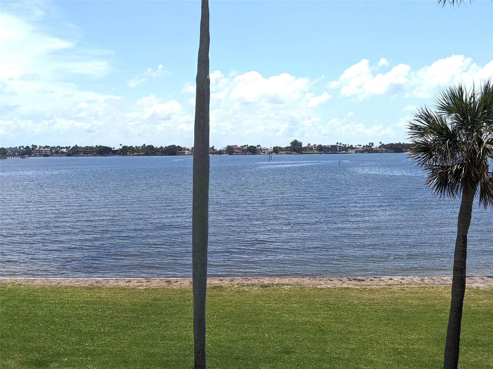 Lakeshore Colony 1 Condo - Residential