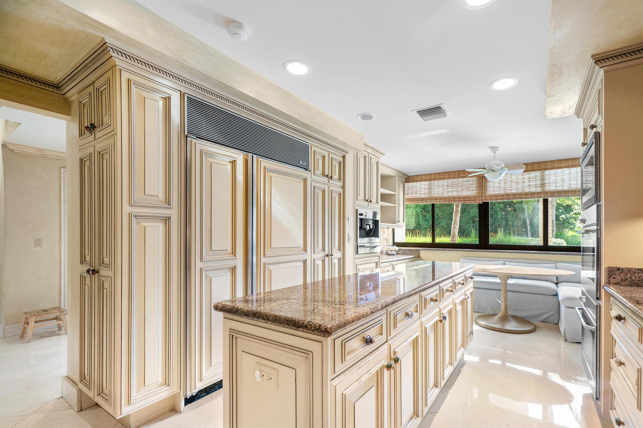 TRES VIDAS OF PALM BEACH - Residential Lease