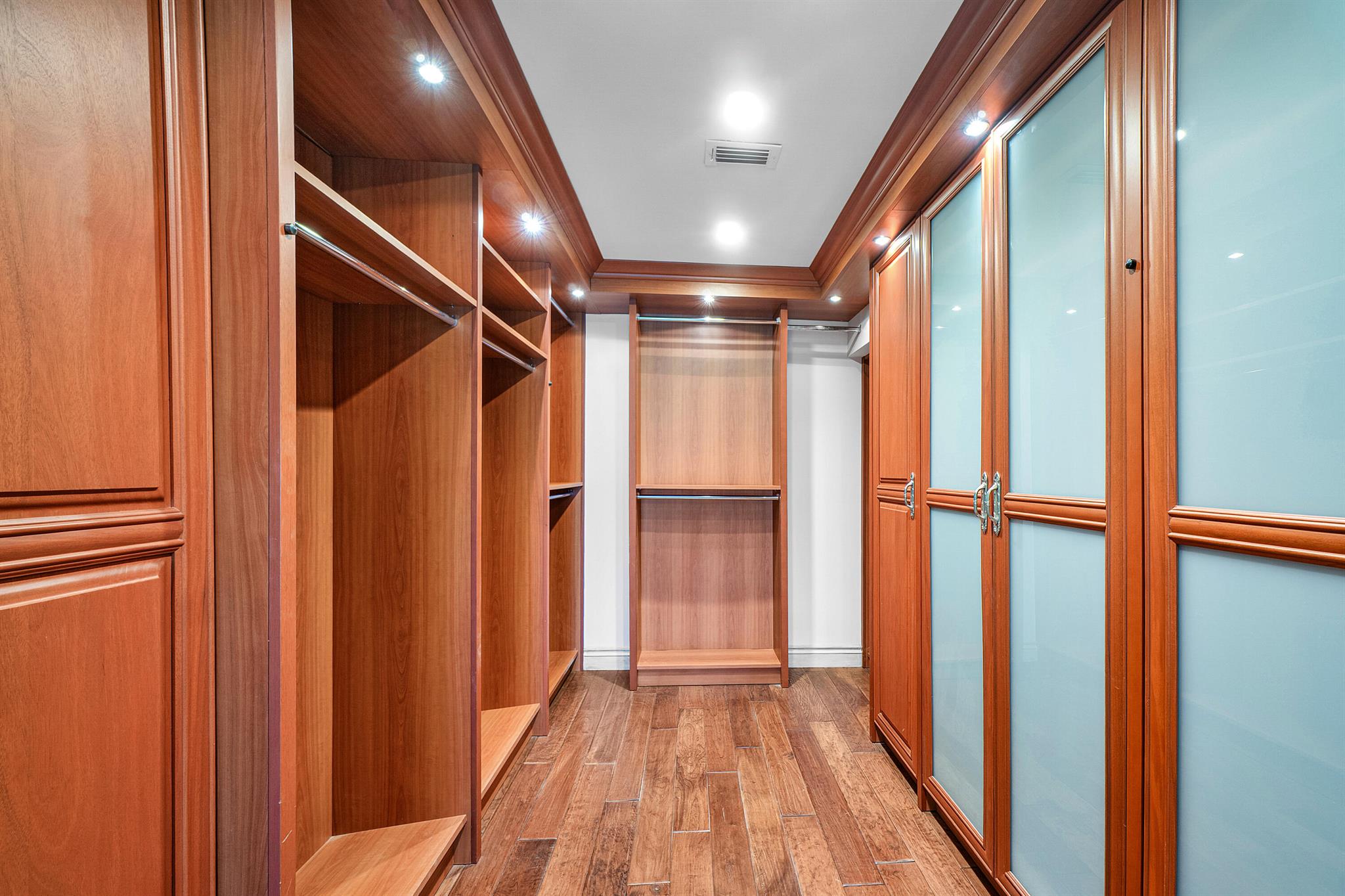 TRES VIDAS OF PALM BEACH - Residential Lease