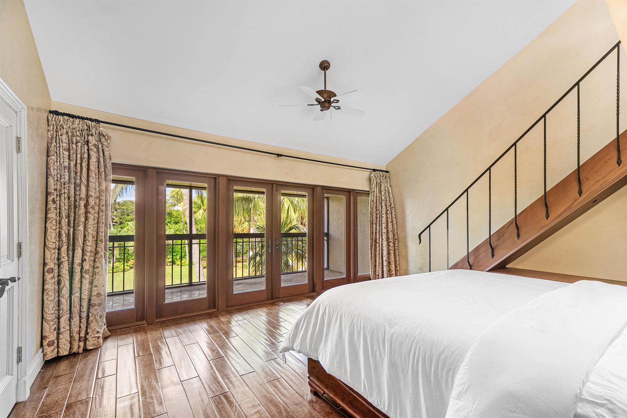 TRES VIDAS OF PALM BEACH - Residential Lease