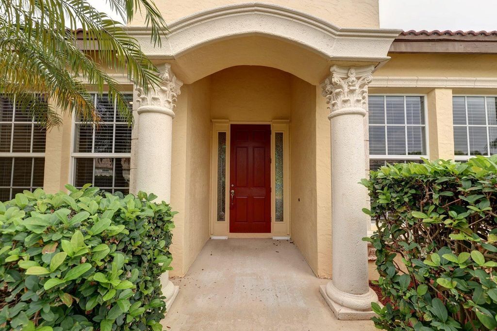 Photo of 833 SW Vineland Court, Port Saint Lucie, FL 34986 (MLS # R10989048)