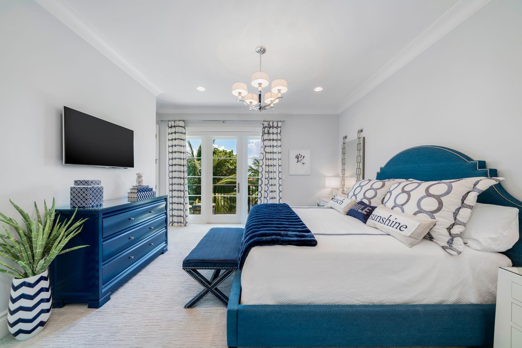 Hillsboro Mile - Residential