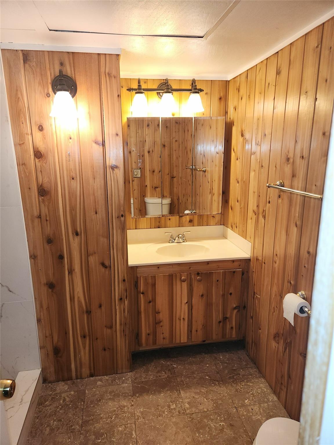 OAKLAND SHORES - Residential